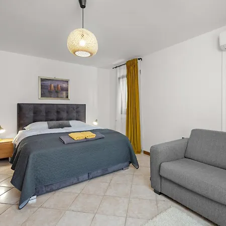3 Bedroom Awesome In * Trgetari
