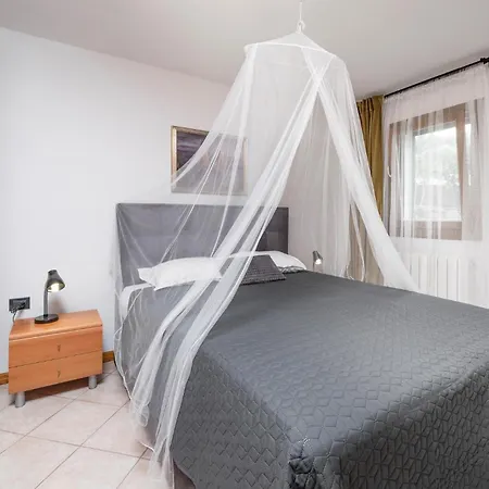 3 Bedroom Awesome In